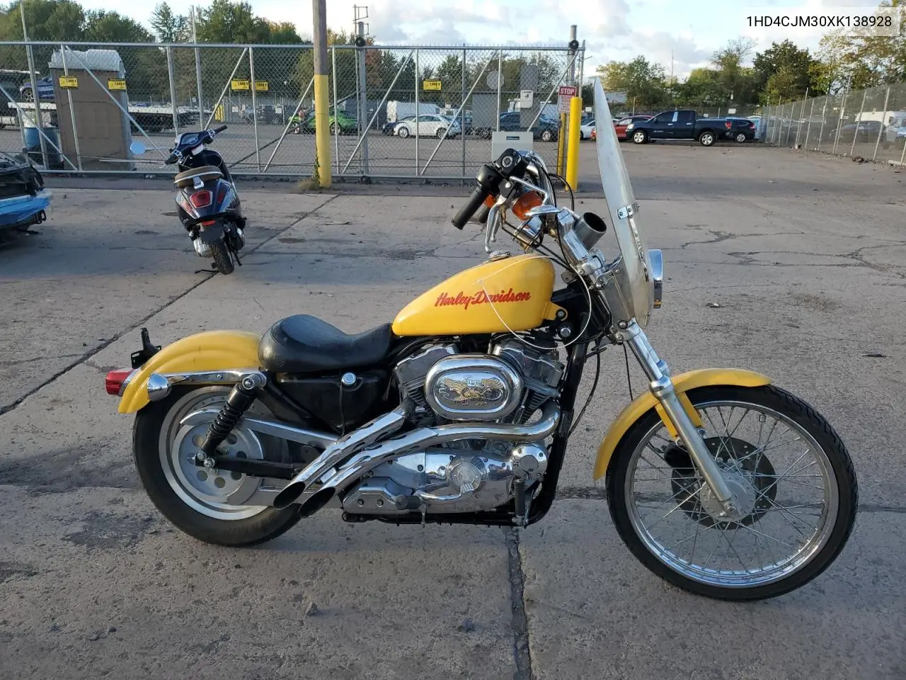 1999 Harley-Davidson Xl883 C VIN: 1HD4CJM30XK138928 Lot: 84796435