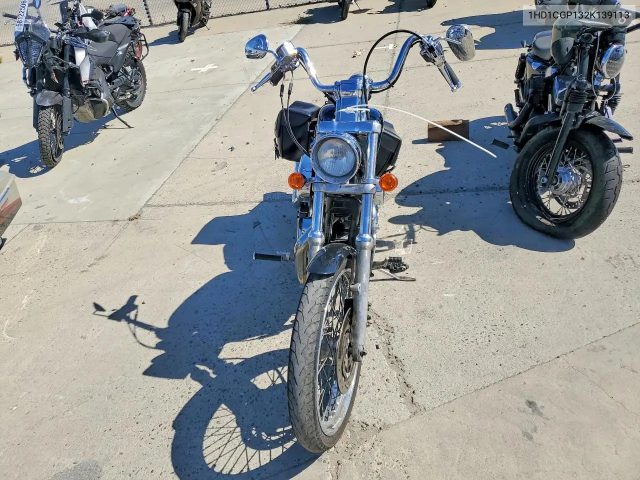 2002 Harley-Davidson Xl1200 C VIN: 1HD1CGP132K139113 Lot: 58733146