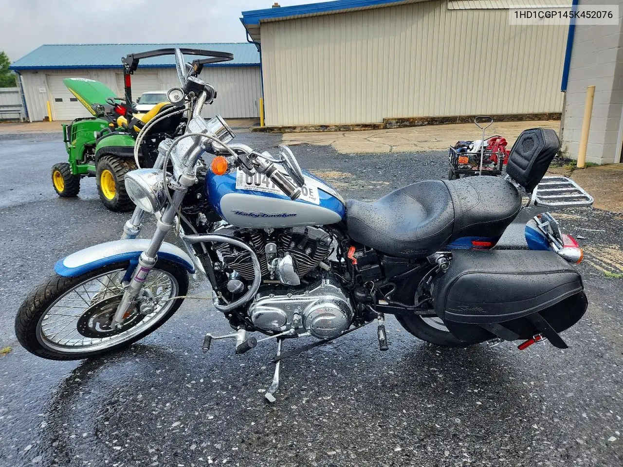 2005 Harley-Davidson Xl1200 C VIN: 1HD1CGP145K452076 Lot: 60470526