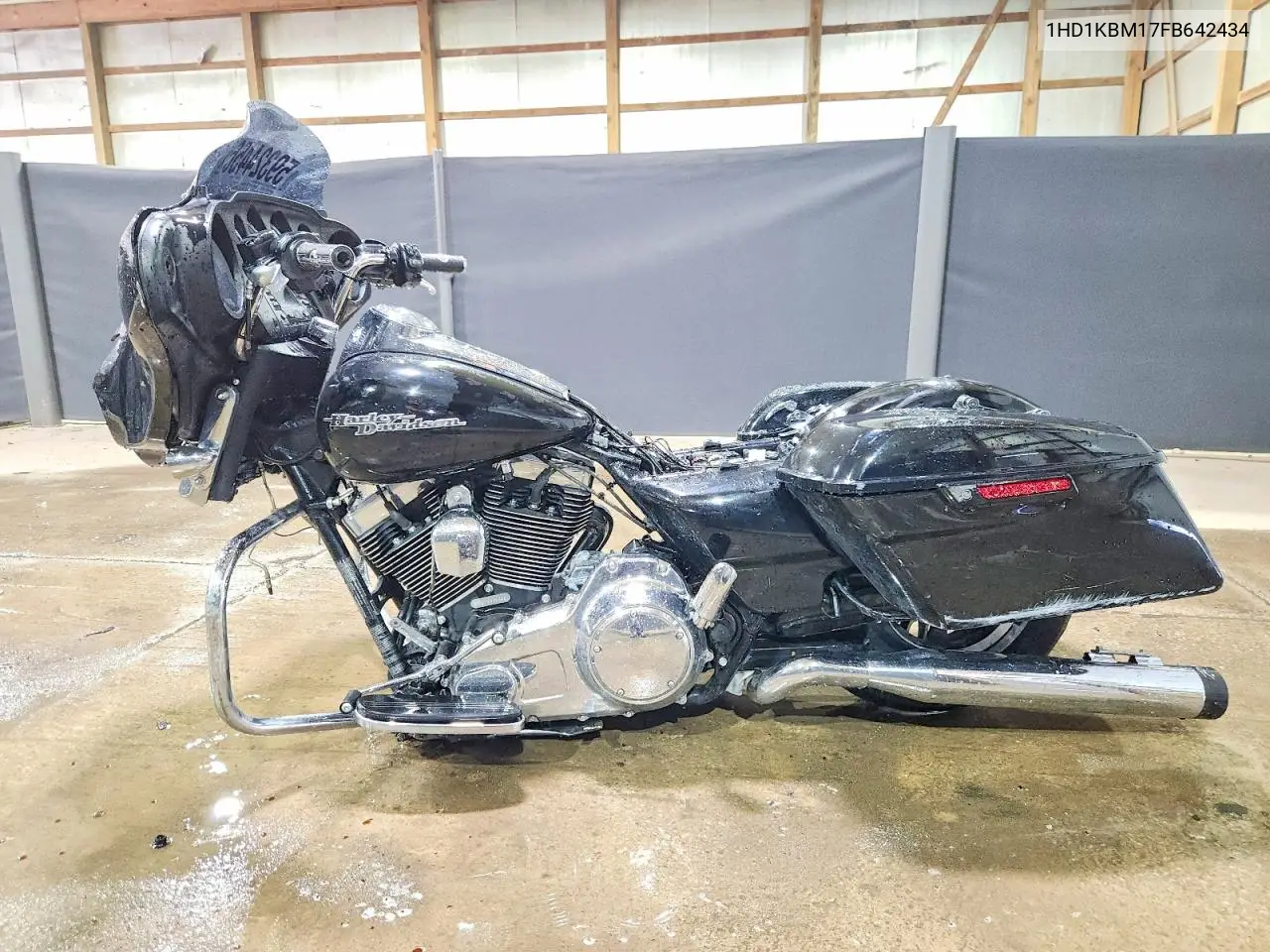 2015 Harley-Davidson Flhx Street Glide VIN: 1HD1KBM17FB642434 Lot: 59324456