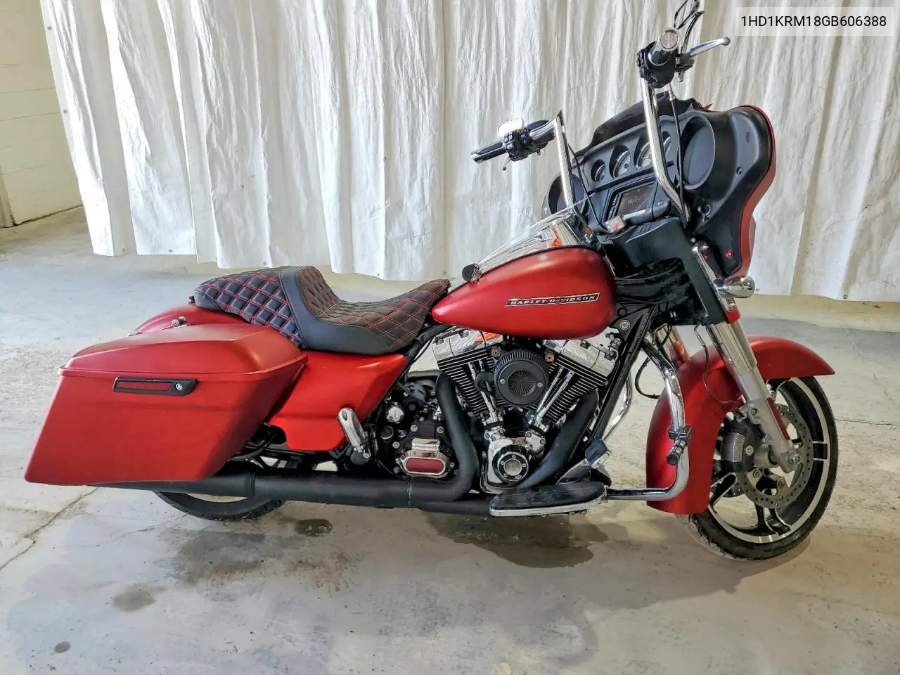 2016 Harley-Davidson Flhxs Street Glide Special VIN: 1HD1KRM18GB606388 Lot: 61911536