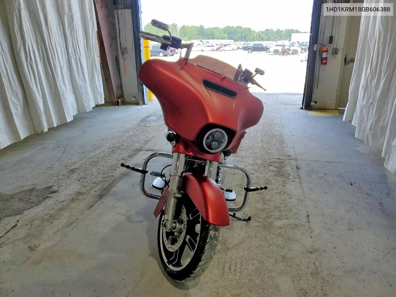 2016 Harley-Davidson Flhxs Street Glide Special VIN: 1HD1KRM18GB606388 Lot: 61911536