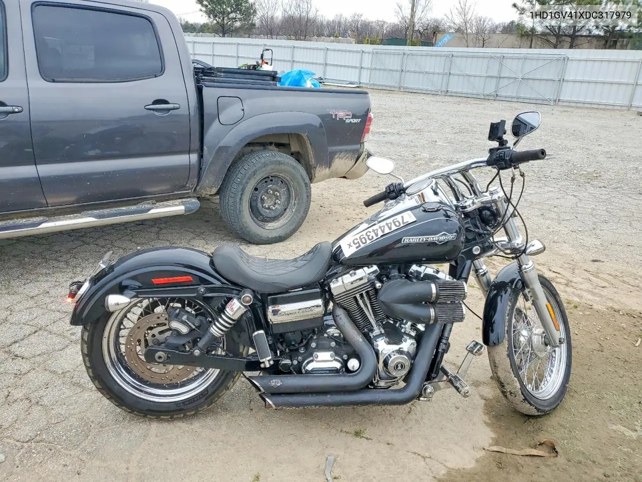 2013 Harley-Davidson Fxdc Dyna Super Glide VIN: 1HD1GV41XDC317979 Lot: 79444395