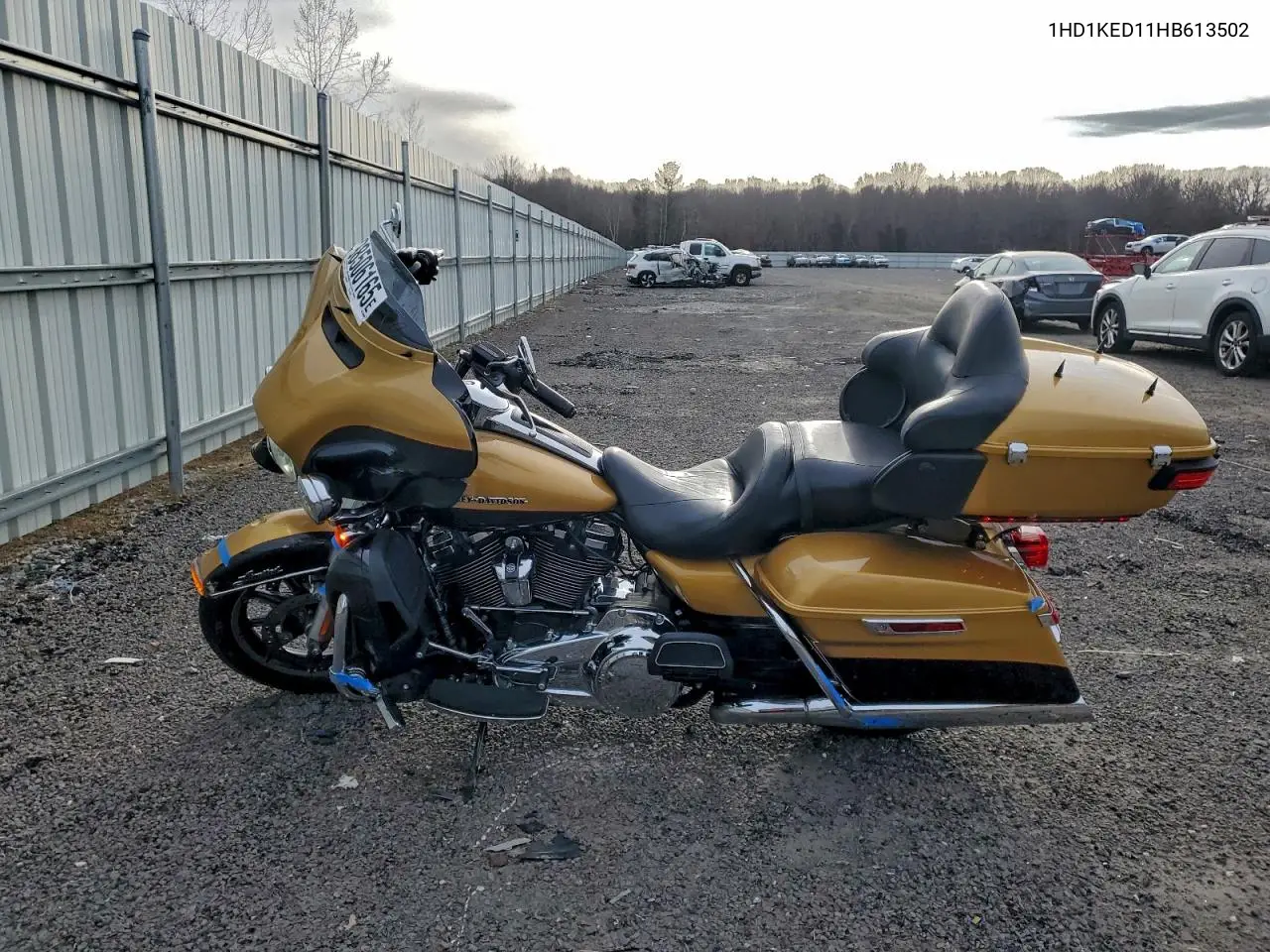 2017 Harley-Davidson Flhtk Ultra Limited VIN: 1HD1KED11HB613502 Lot: 98506165