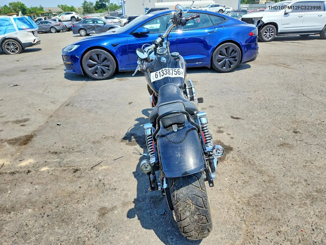 2015 Harley-Davidson Fxdwg Dyna Wide Glide VIN: 1HD1GPM12FC323998 Lot: 61338756