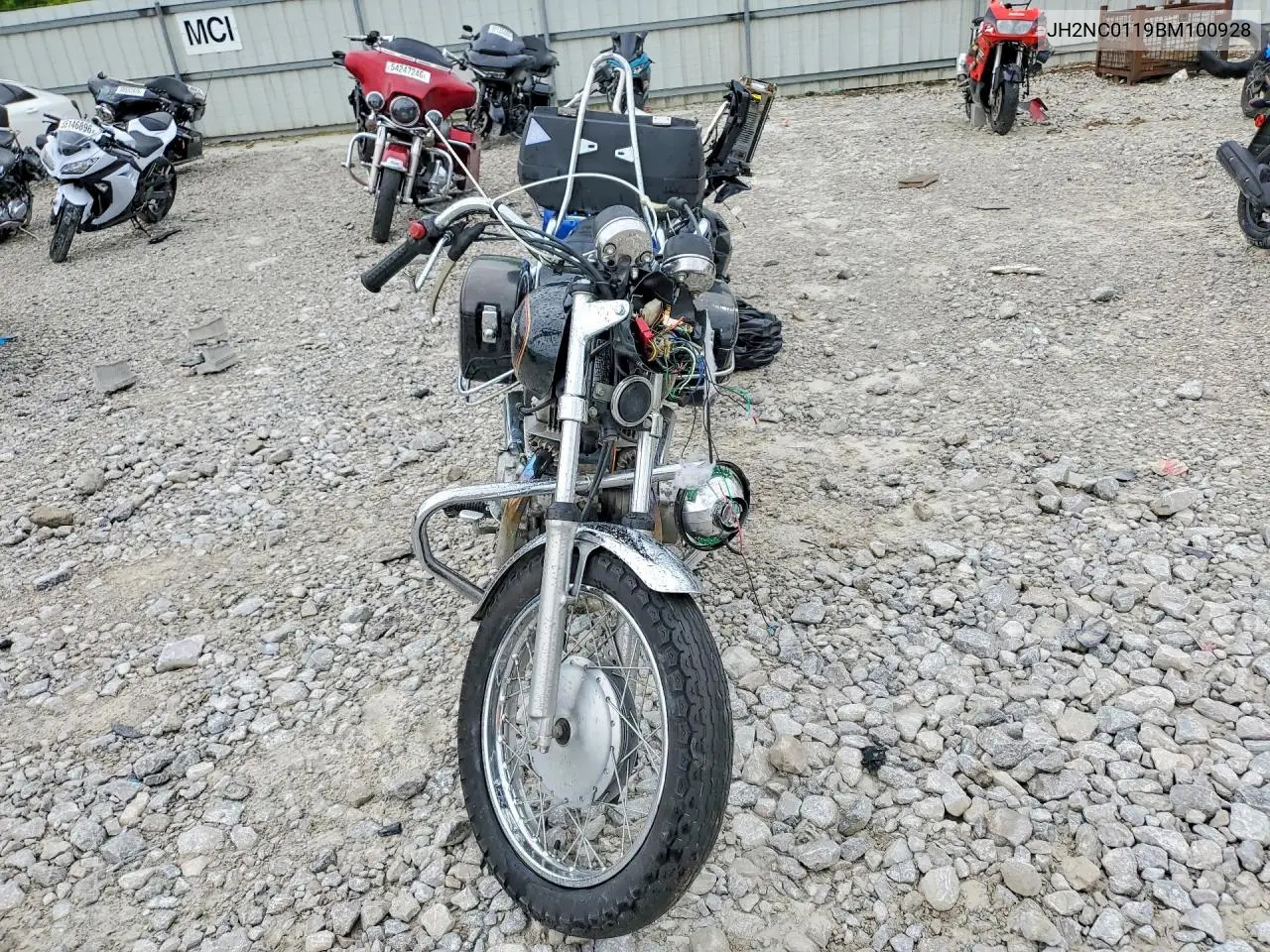 1981 Honda Cm400 E VIN: JH2NC0119BM100928 Lot: 58910076