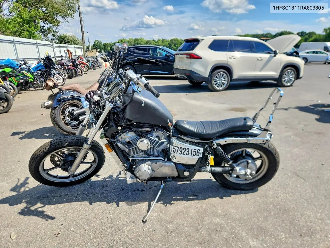 1994 Honda Vt1100 C VIN: 1HFSC1811RA803805 Lot: 57923156
