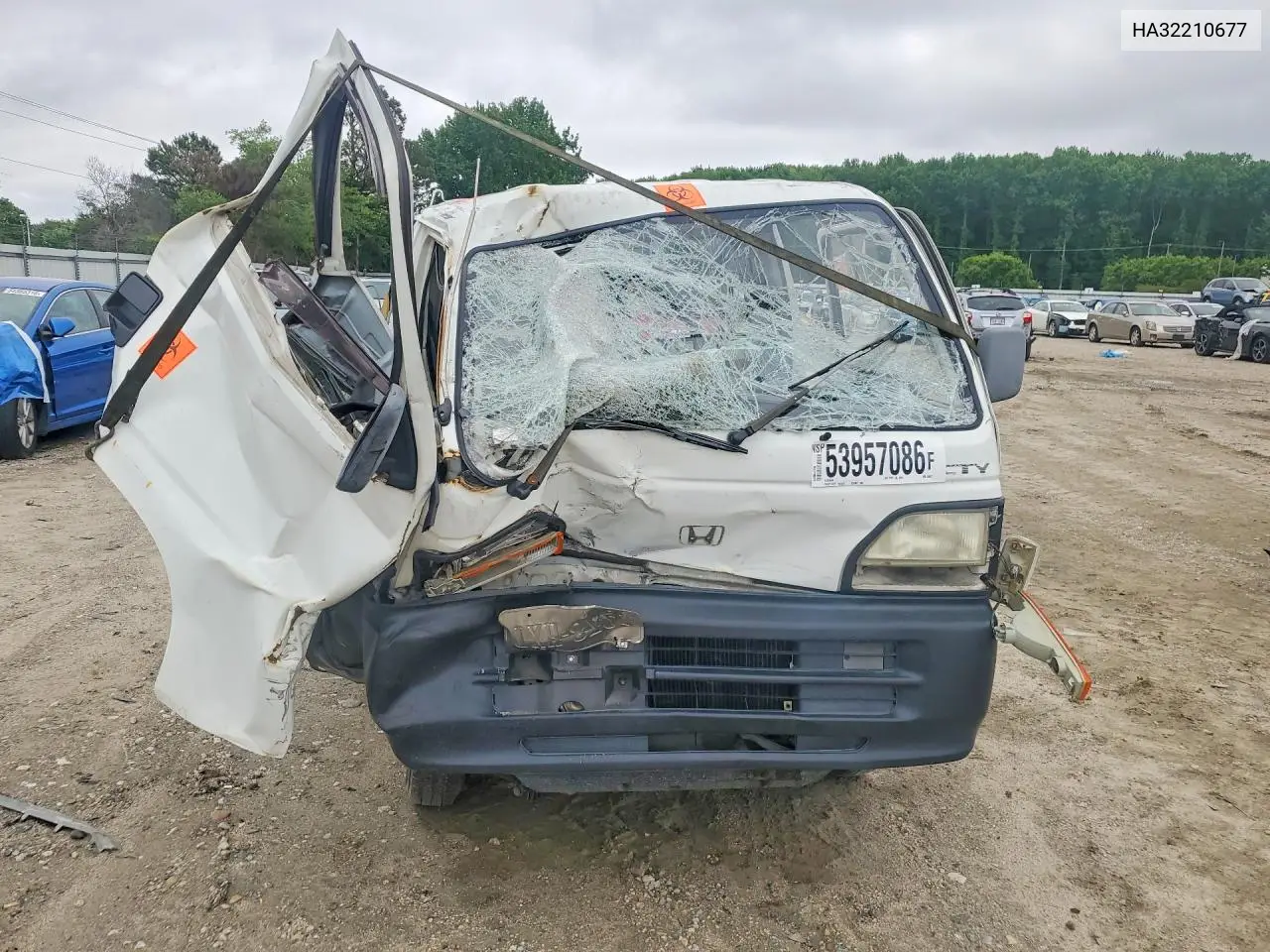 1995 Honda Acty VIN: HA32210677 Lot: 53957086