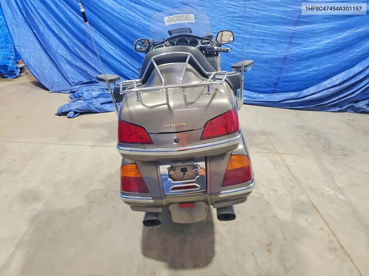 2004 Honda Gl1800 A VIN: 1HFSC47454A301157 Lot: 58280346