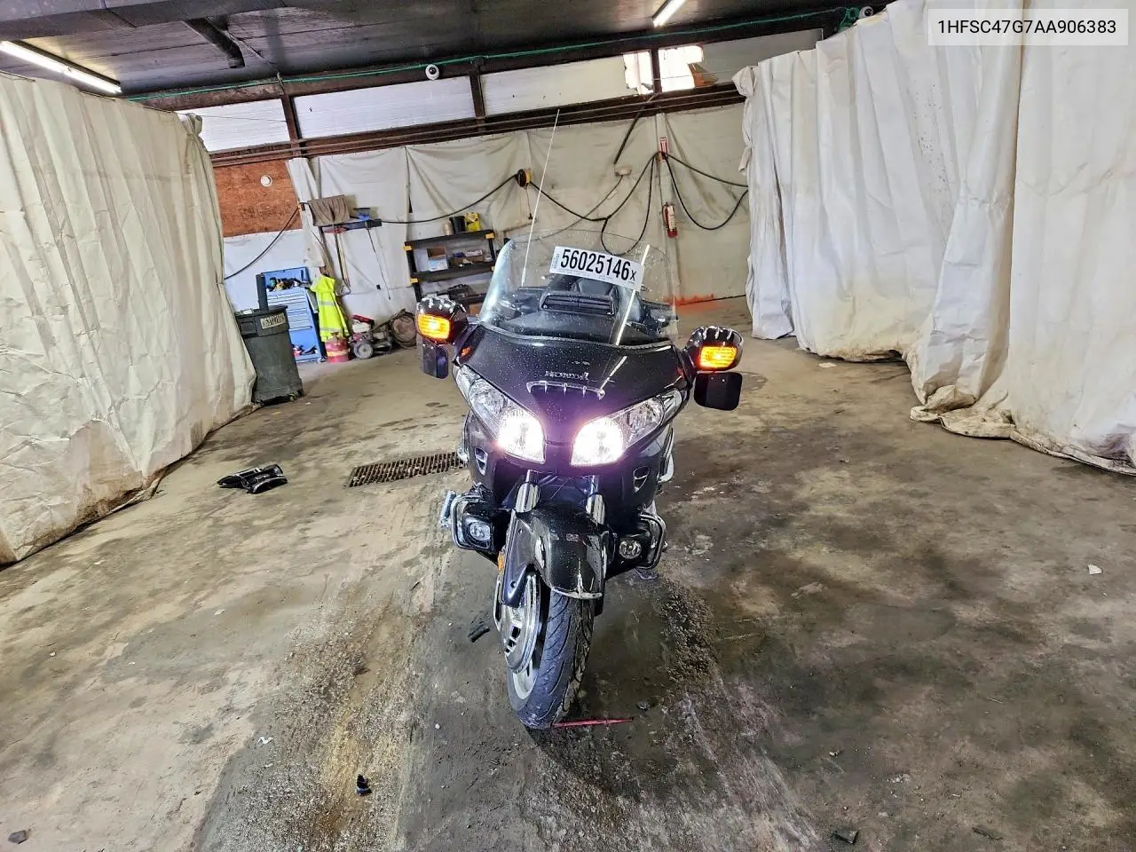 2010 Honda Gl1800 VIN: 1HFSC47G7AA906383 Lot: 56025146