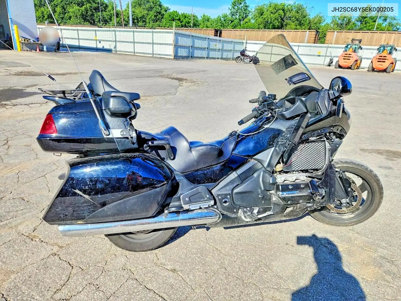 2014 Honda Gl1800 L VIN: JH2SC68Y5EK000205 Lot: 57189486