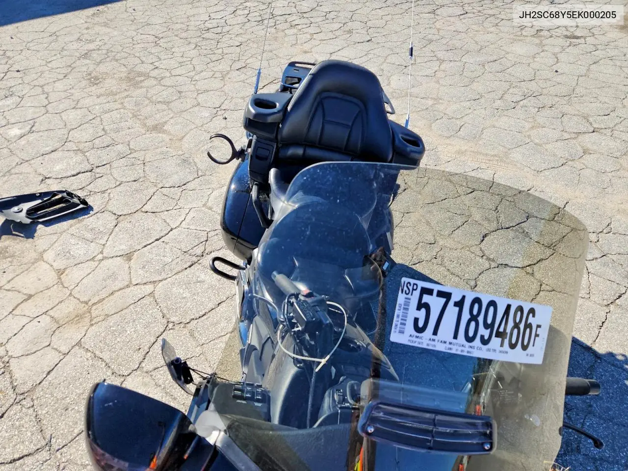 2014 Honda Gl1800 L VIN: JH2SC68Y5EK000205 Lot: 57189486