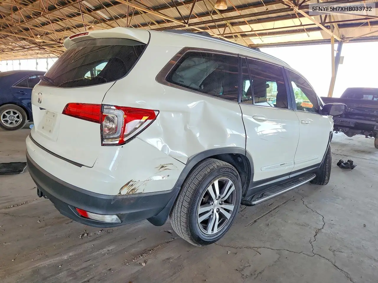 2017 Honda Pilot Exln VIN: 5FNYF5H7XHB033732 Lot: 60181646