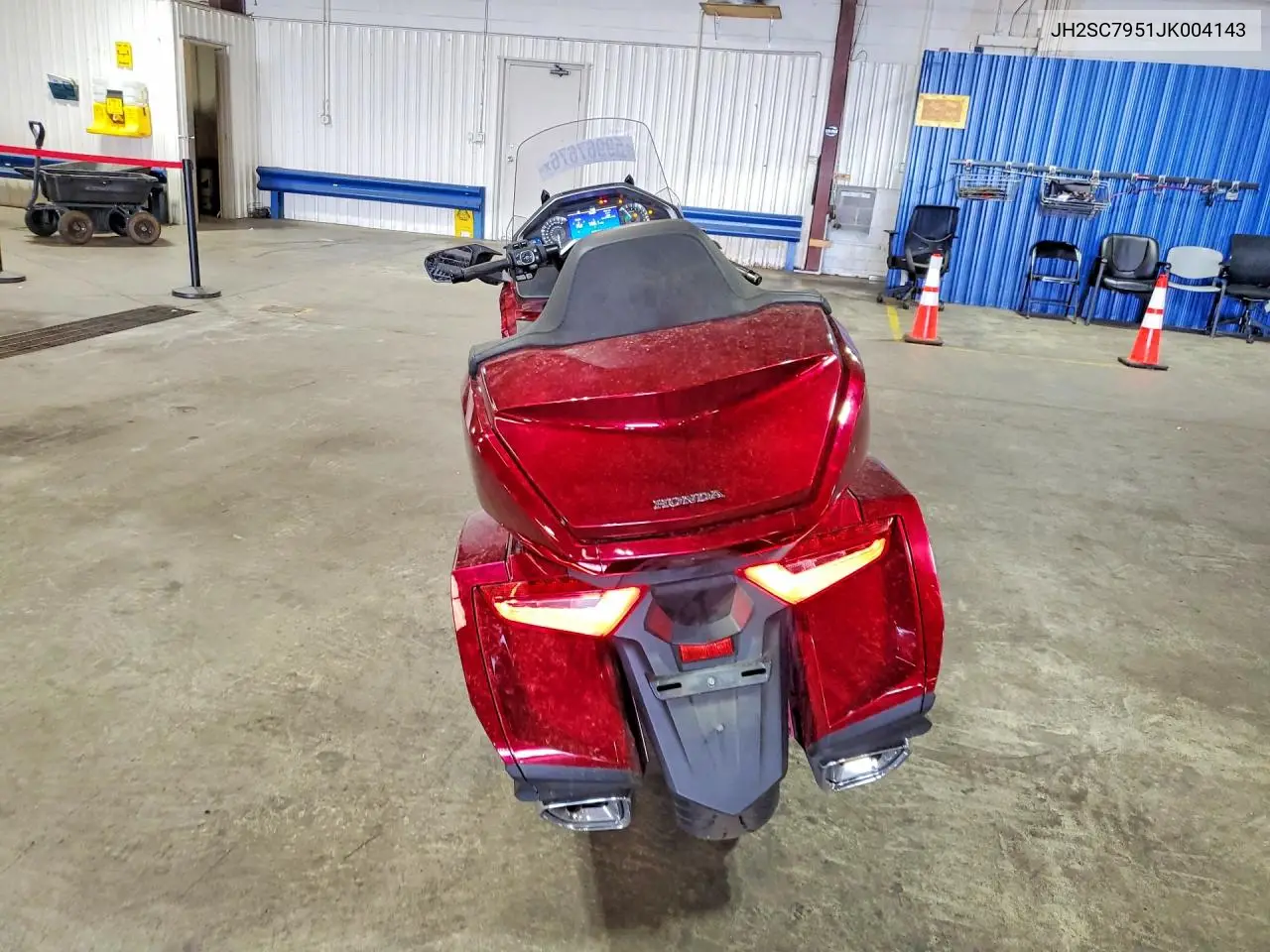 2018 Honda Gl1800 D VIN: JH2SC7951JK004143 Lot: 59967676