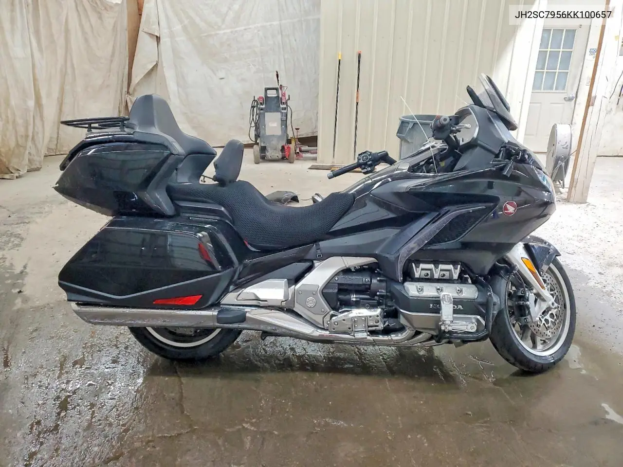 2019 Honda Gl1800 D VIN: JH2SC7956KK100657 Lot: 61936856