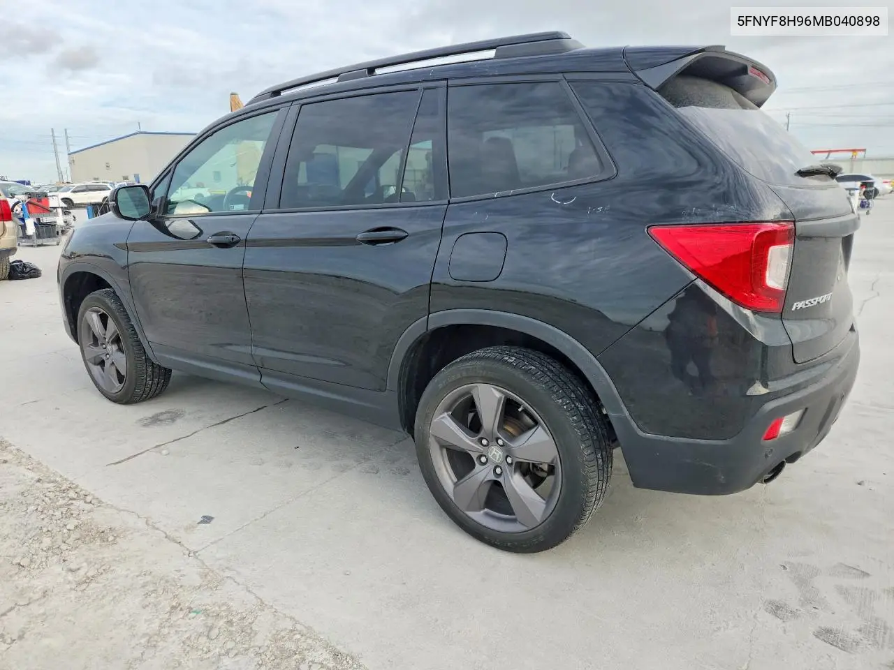 2021 Honda Passport Touring VIN: 5FNYF8H96MB040898 Lot: 51287086