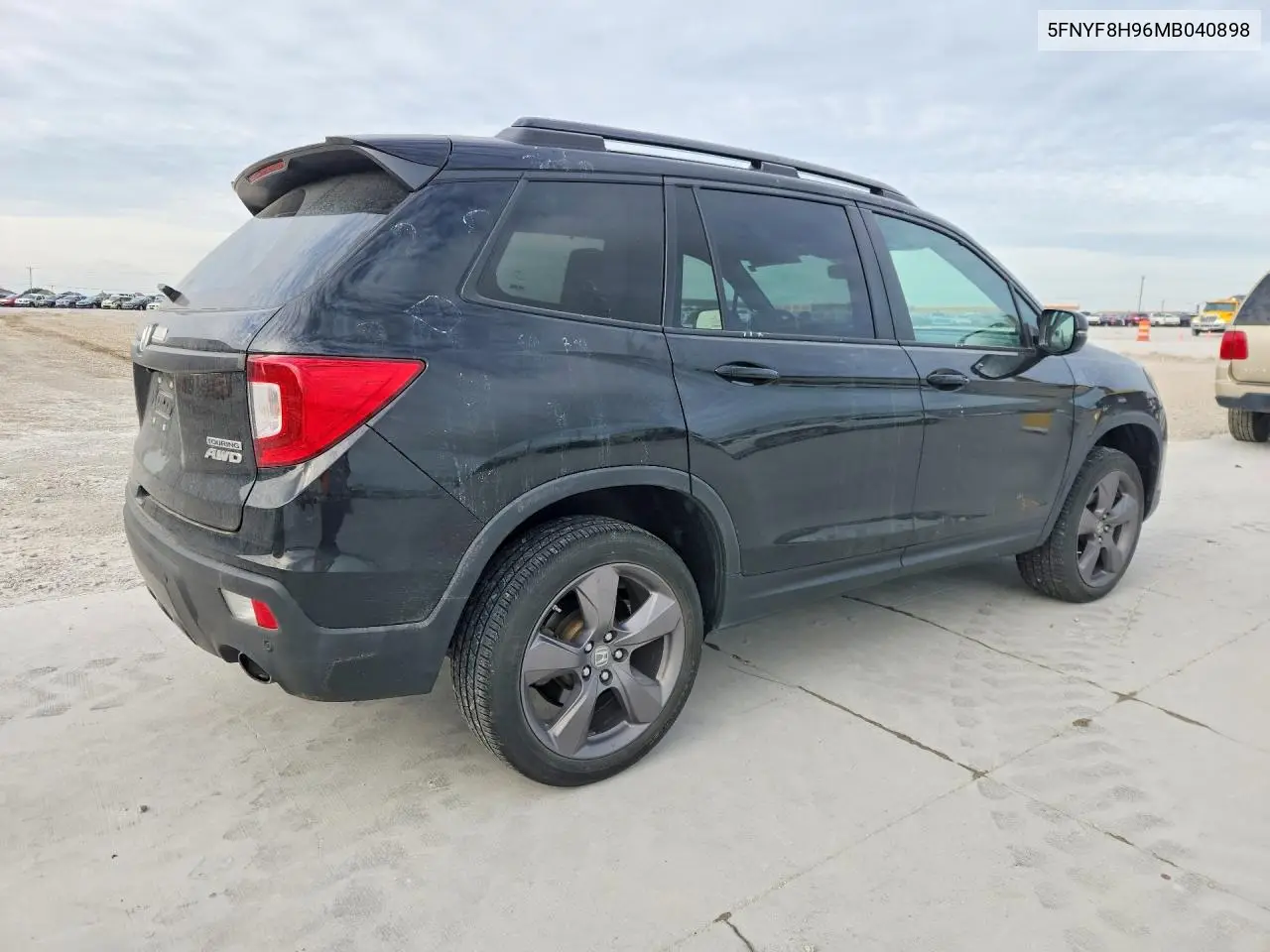 2021 Honda Passport Touring VIN: 5FNYF8H96MB040898 Lot: 51287086