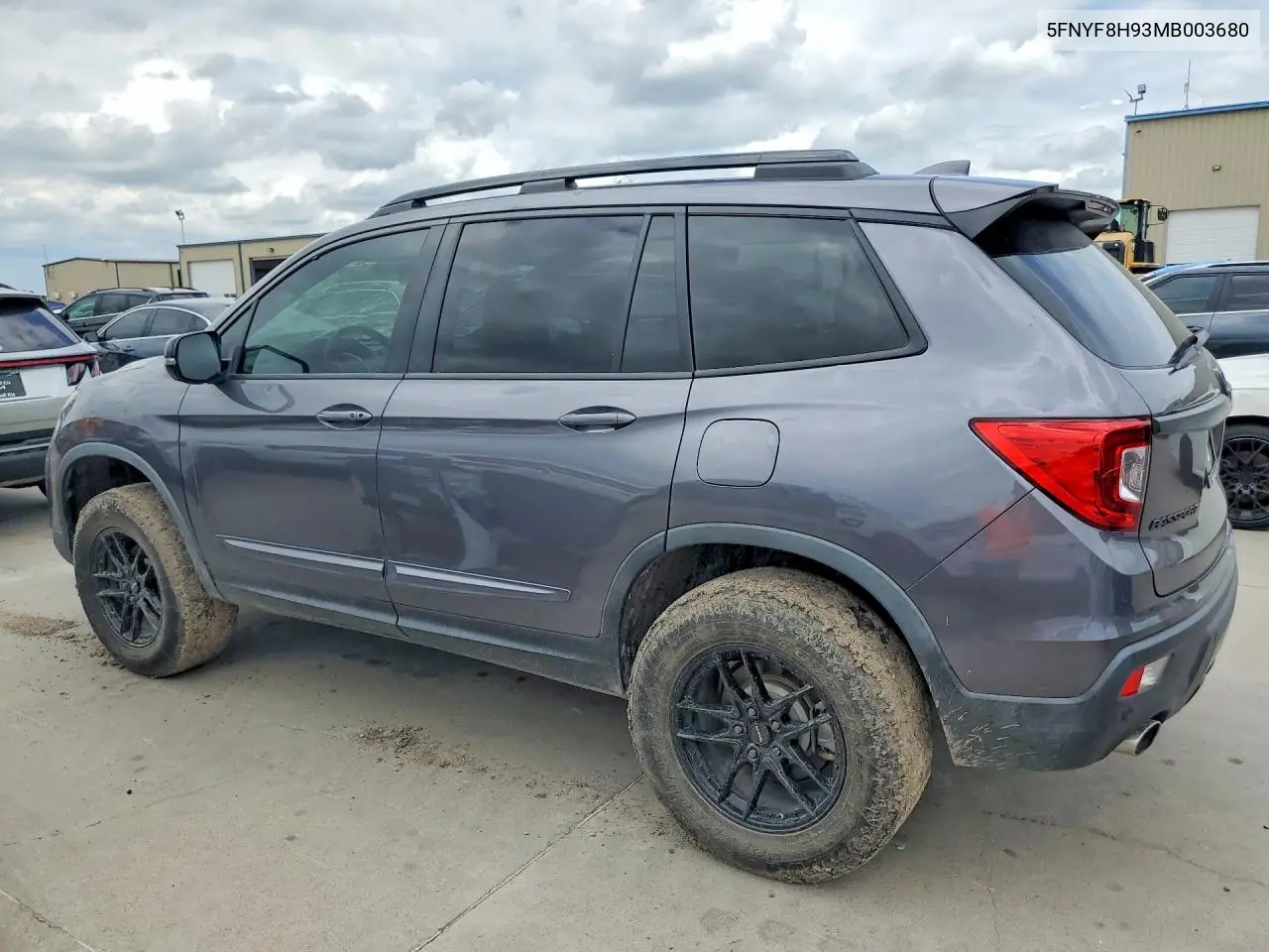 2021 Honda Passport Touring VIN: 5FNYF8H93MB003680 Lot: 57034846