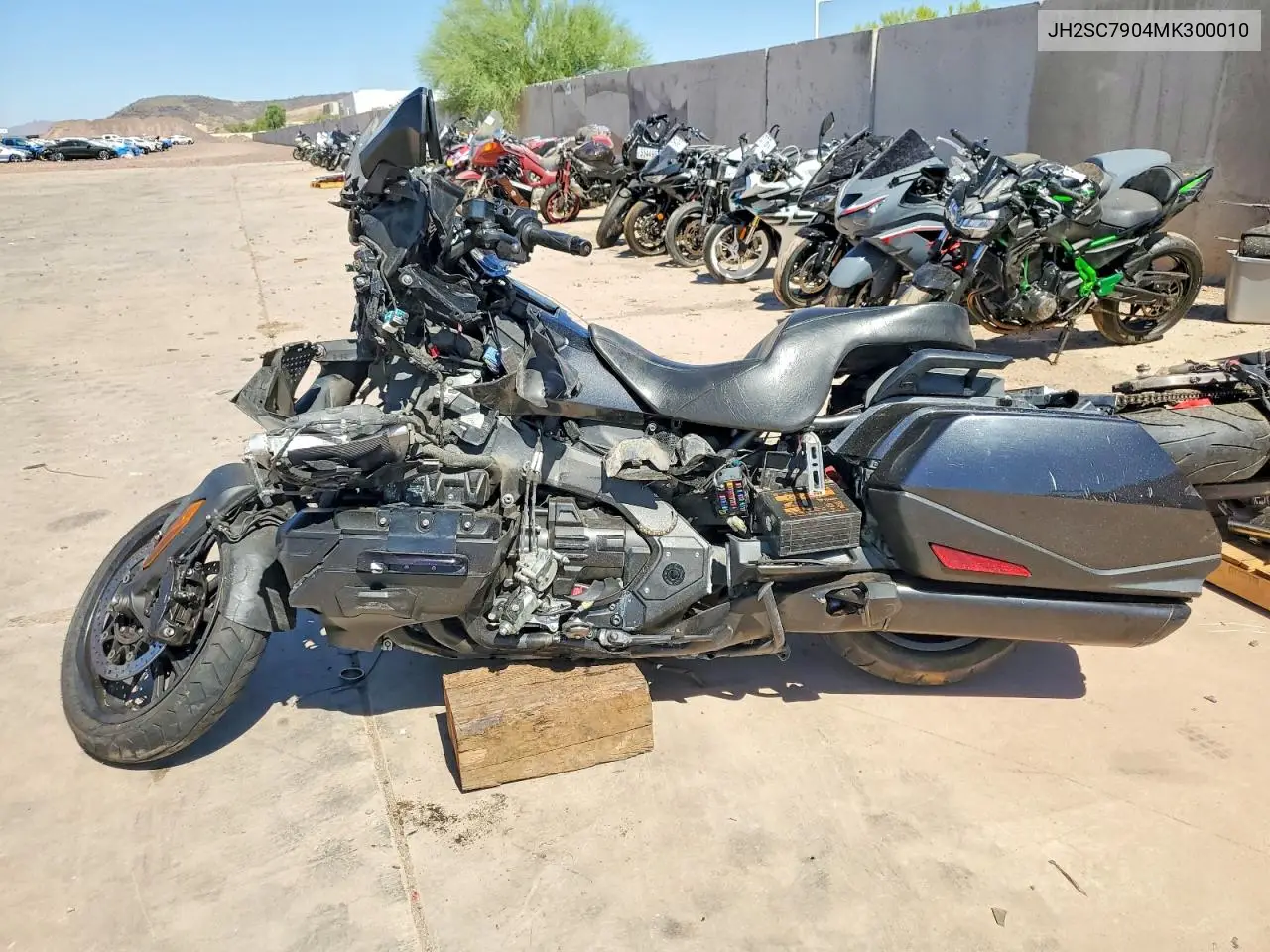 2021 Honda Gl1800 VIN: JH2SC7904MK300010 Lot: 57964776