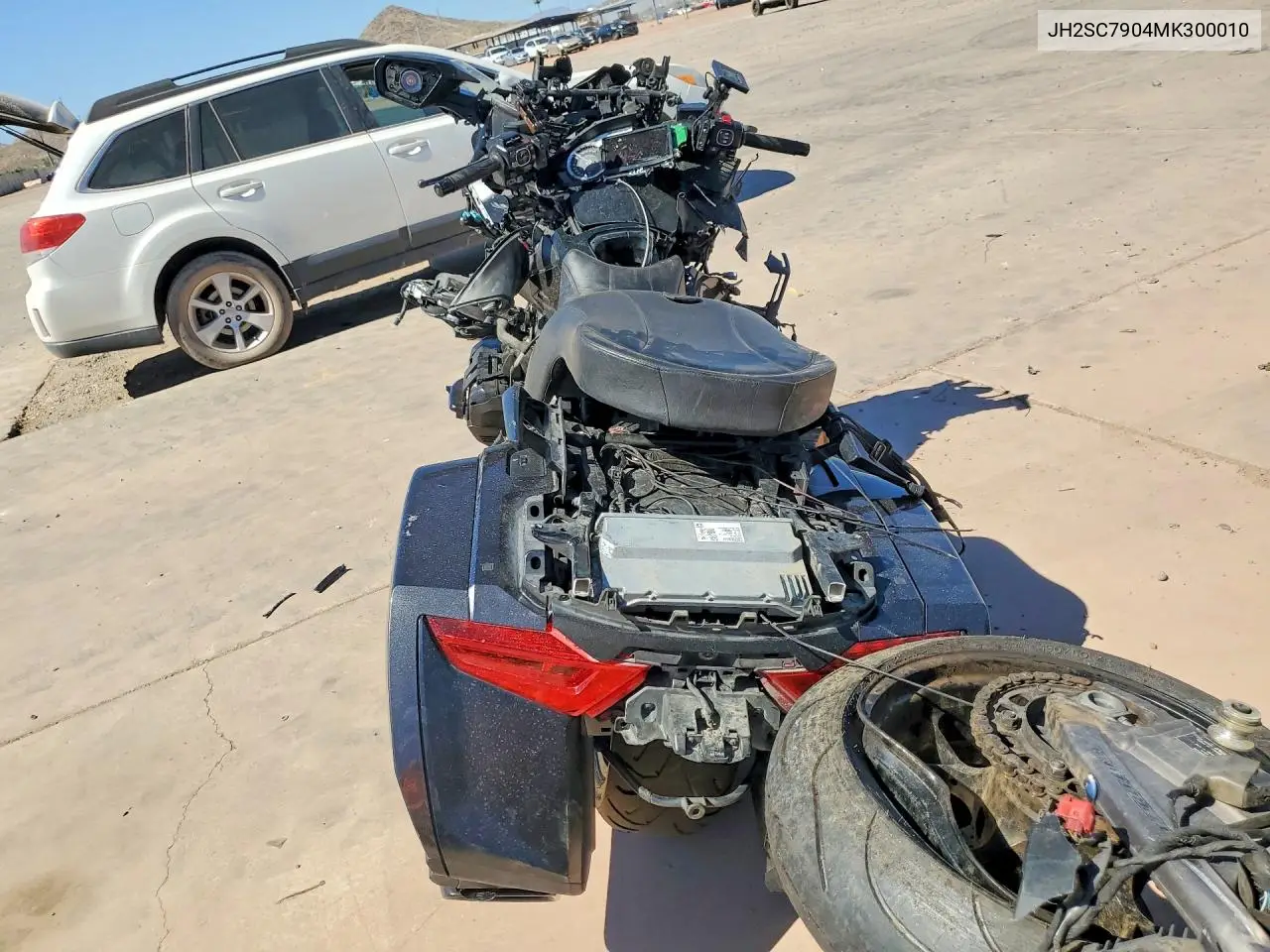 2021 Honda Gl1800 VIN: JH2SC7904MK300010 Lot: 57964776