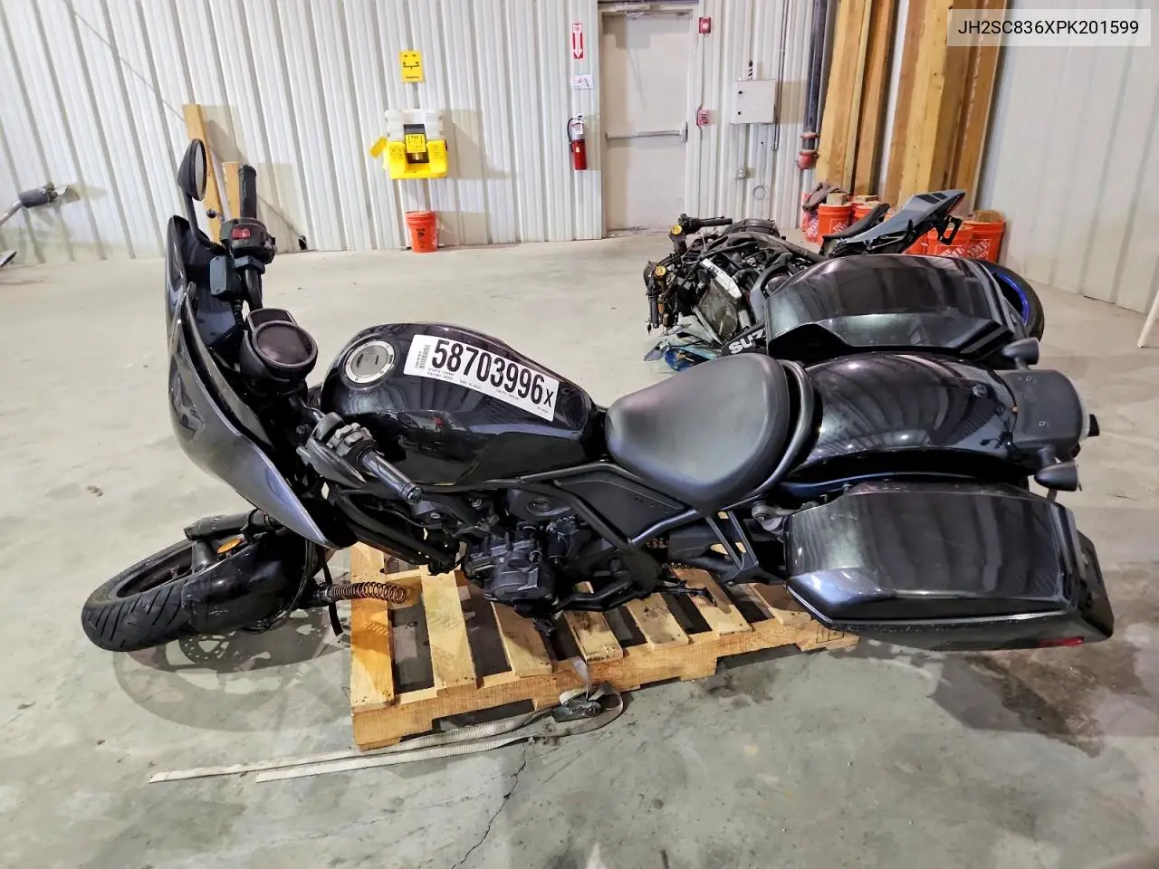 2023 Honda Cmx1100 T VIN: JH2SC836XPK201599 Lot: 58703996