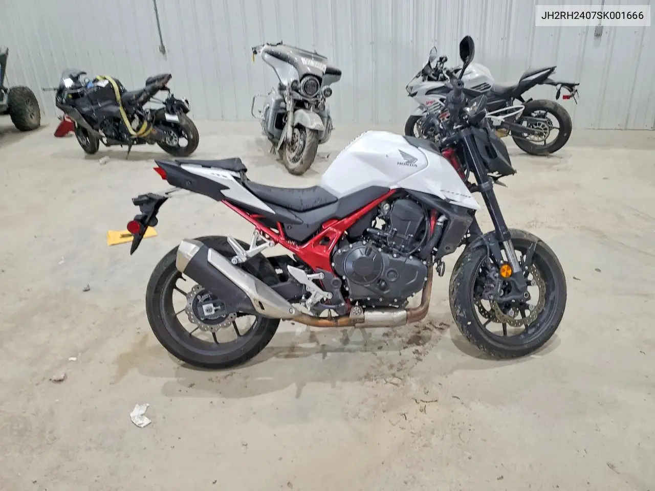 2025 Honda Cb750 A VIN: JH2RH2407SK001666 Lot: 55882086