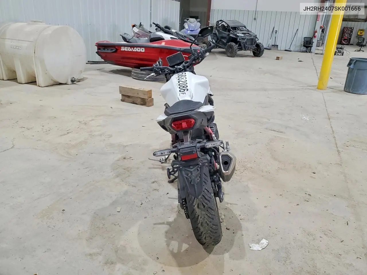 2025 Honda Cb750 A VIN: JH2RH2407SK001666 Lot: 55882086