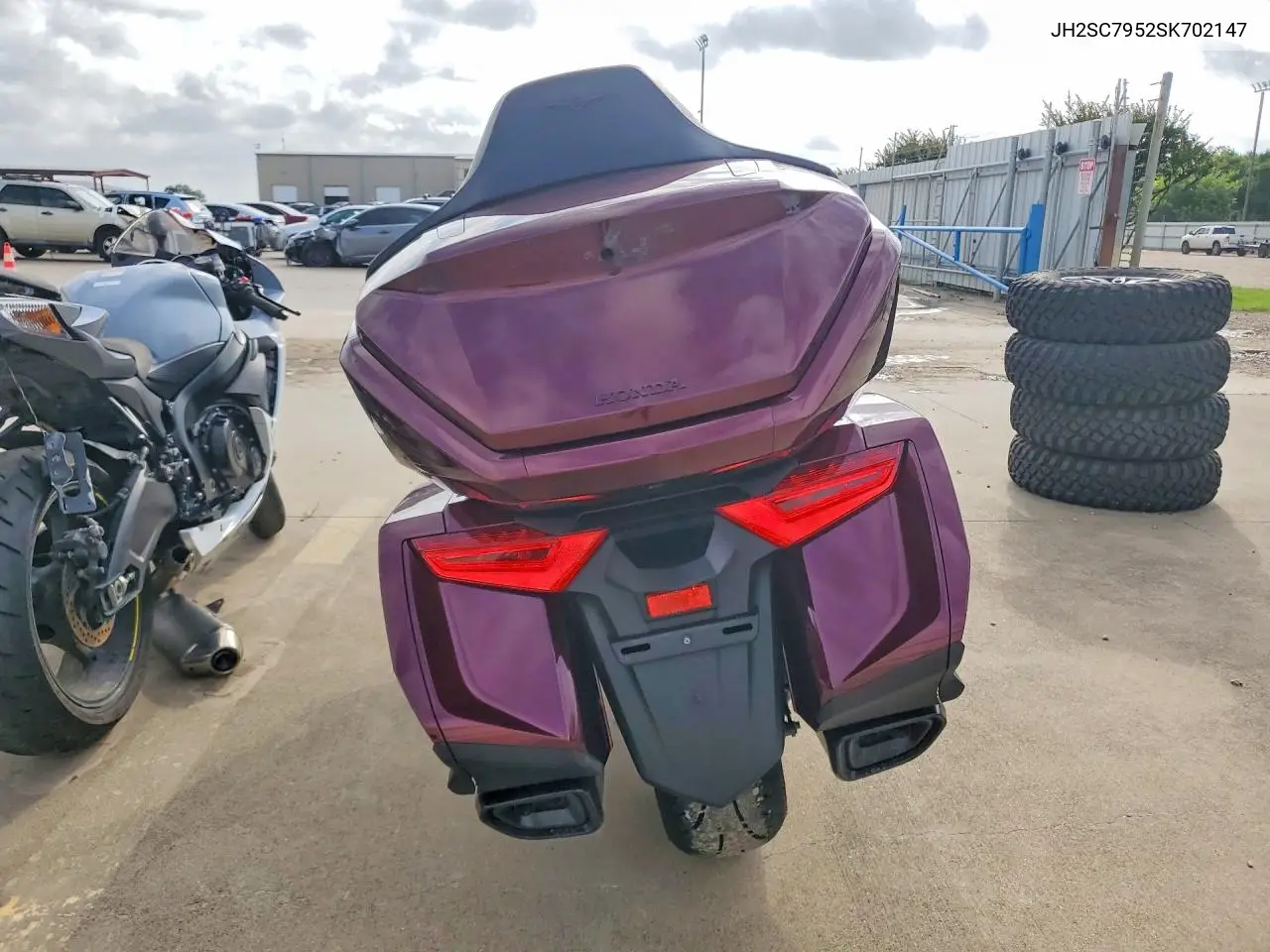 2025 Honda Gl1800 D VIN: JH2SC7952SK702147 Lot: 56321266