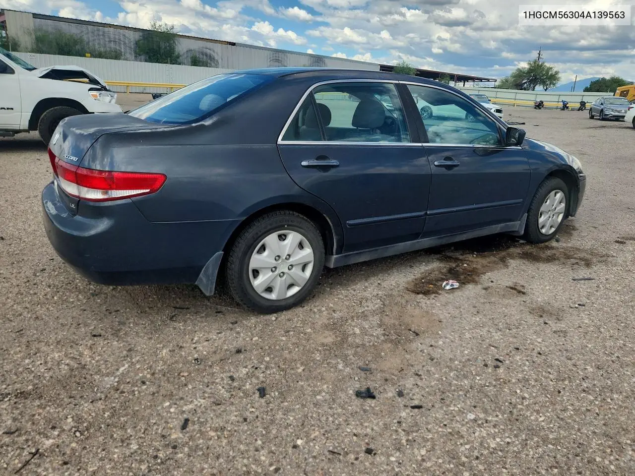 2004 Honda Accord Lx VIN: 1HGCM56304A139563 Lot: 62333816