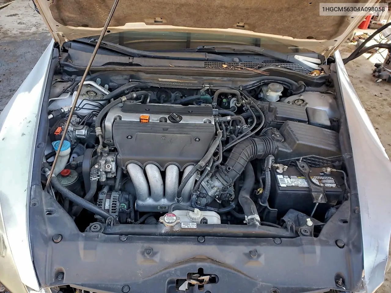 1HGCM56304A098058 2004 Honda Accord Lx