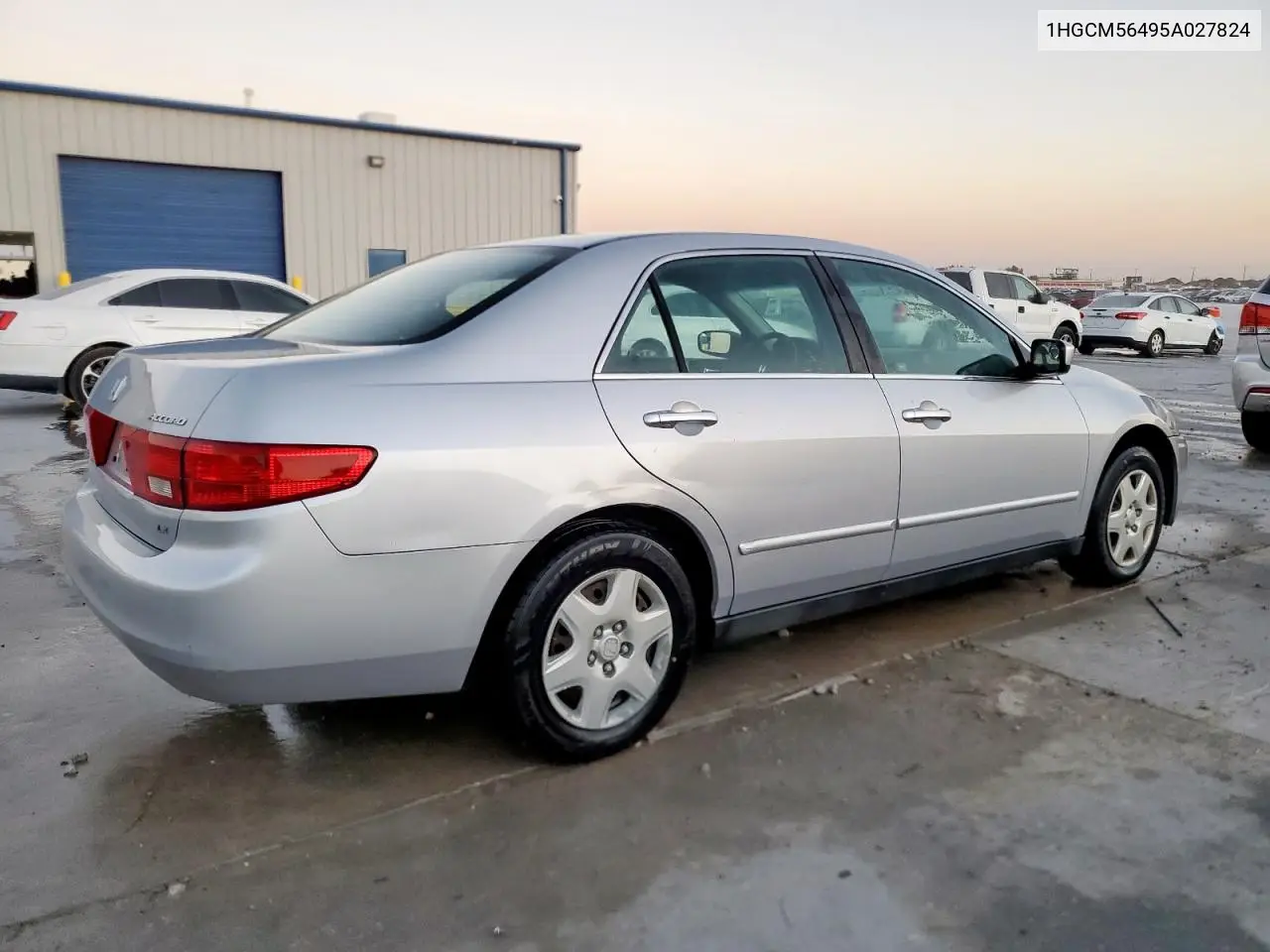 1HGCM56495A027824 2005 Honda Accord Lx