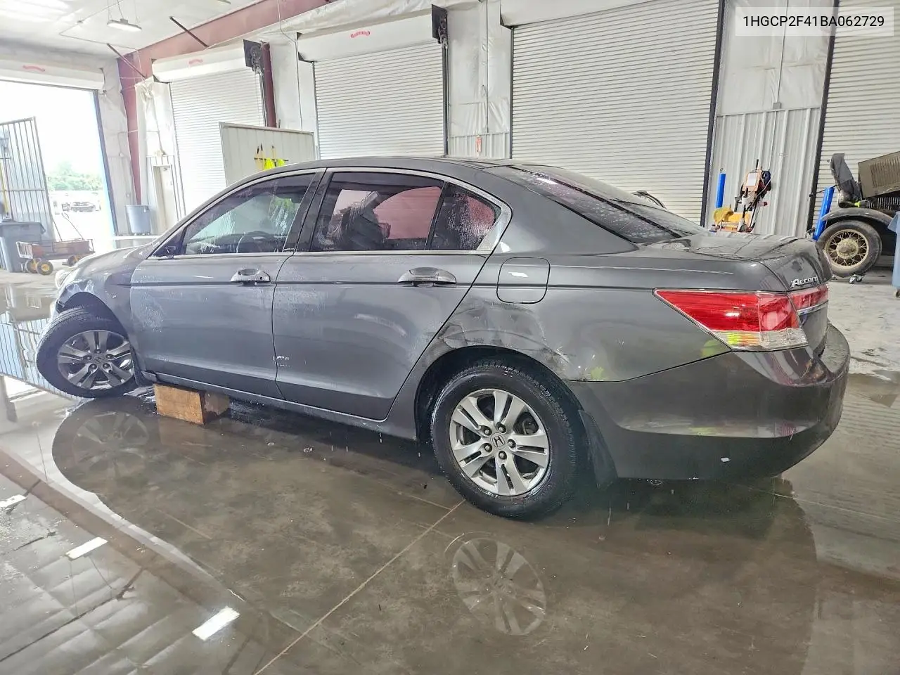 2011 Honda Accord Lxp VIN: 1HGCP2F41BA062729 Lot: 61428026