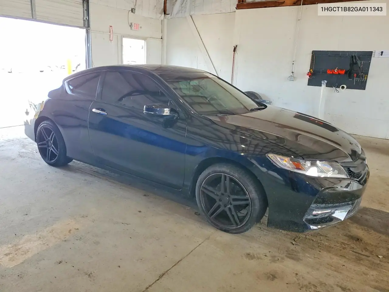 1HGCT1B82GA011343 2016 Honda Accord Exl