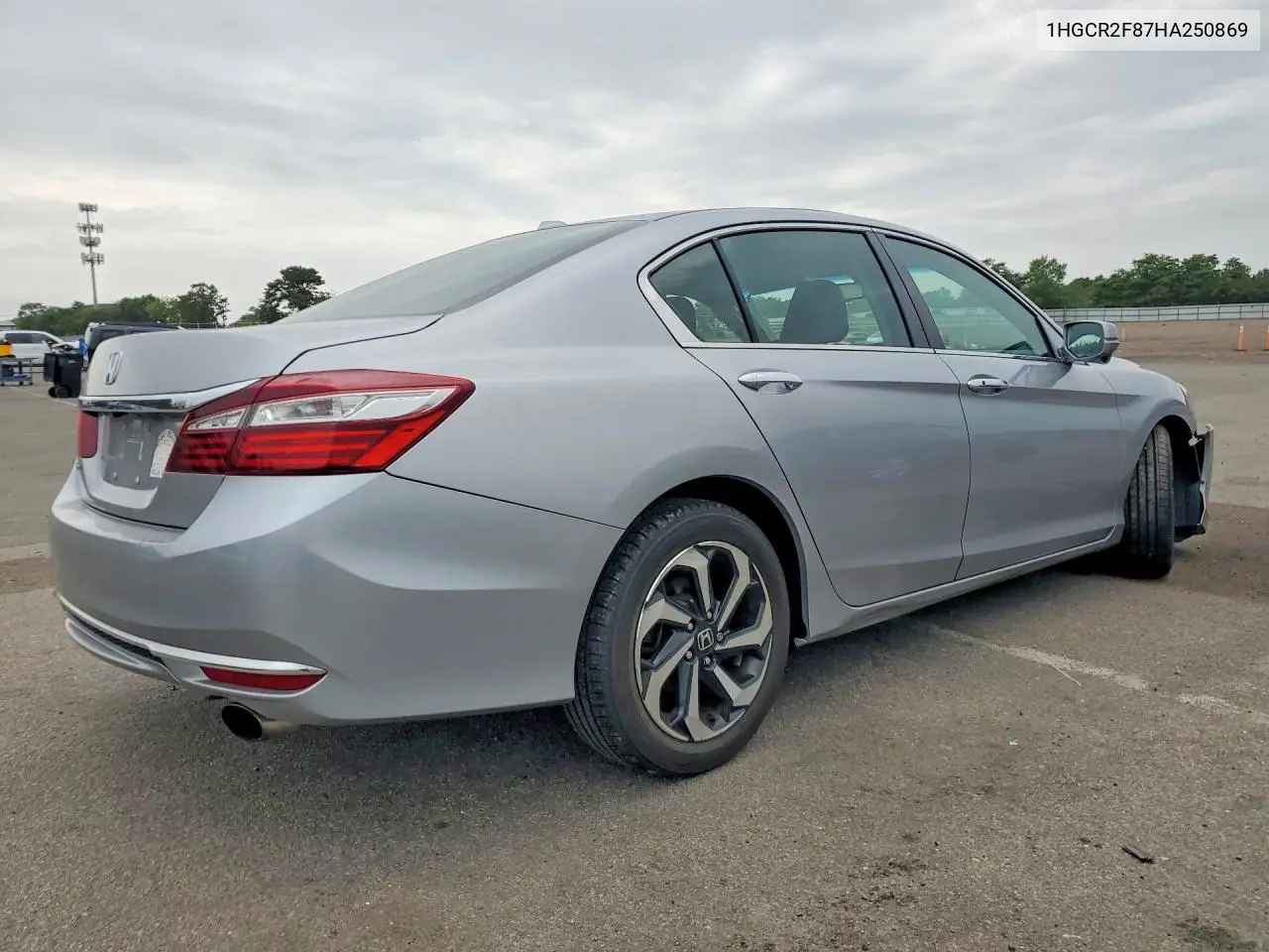 2017 Honda Accord Exl VIN: 1HGCR2F87HA250869 Lot: 62032546