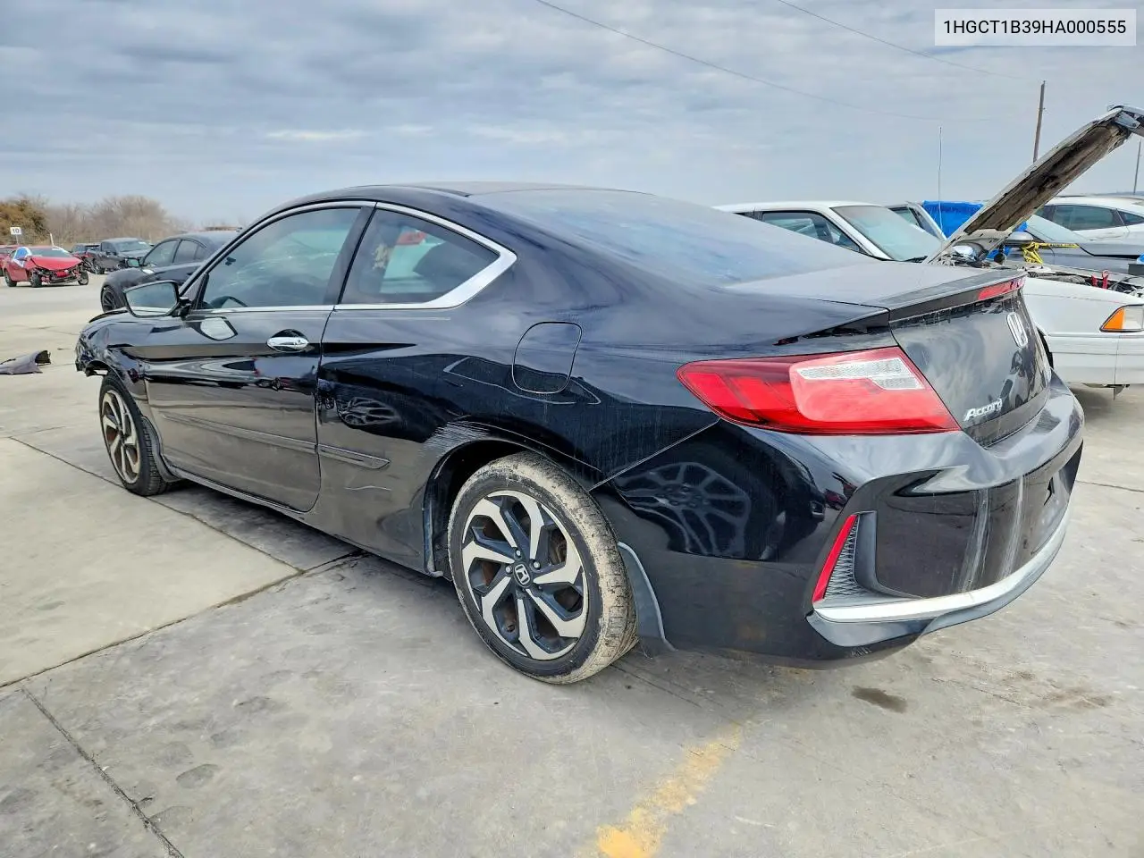 1HGCT1B39HA000555 2017 Honda Accord Lx-S