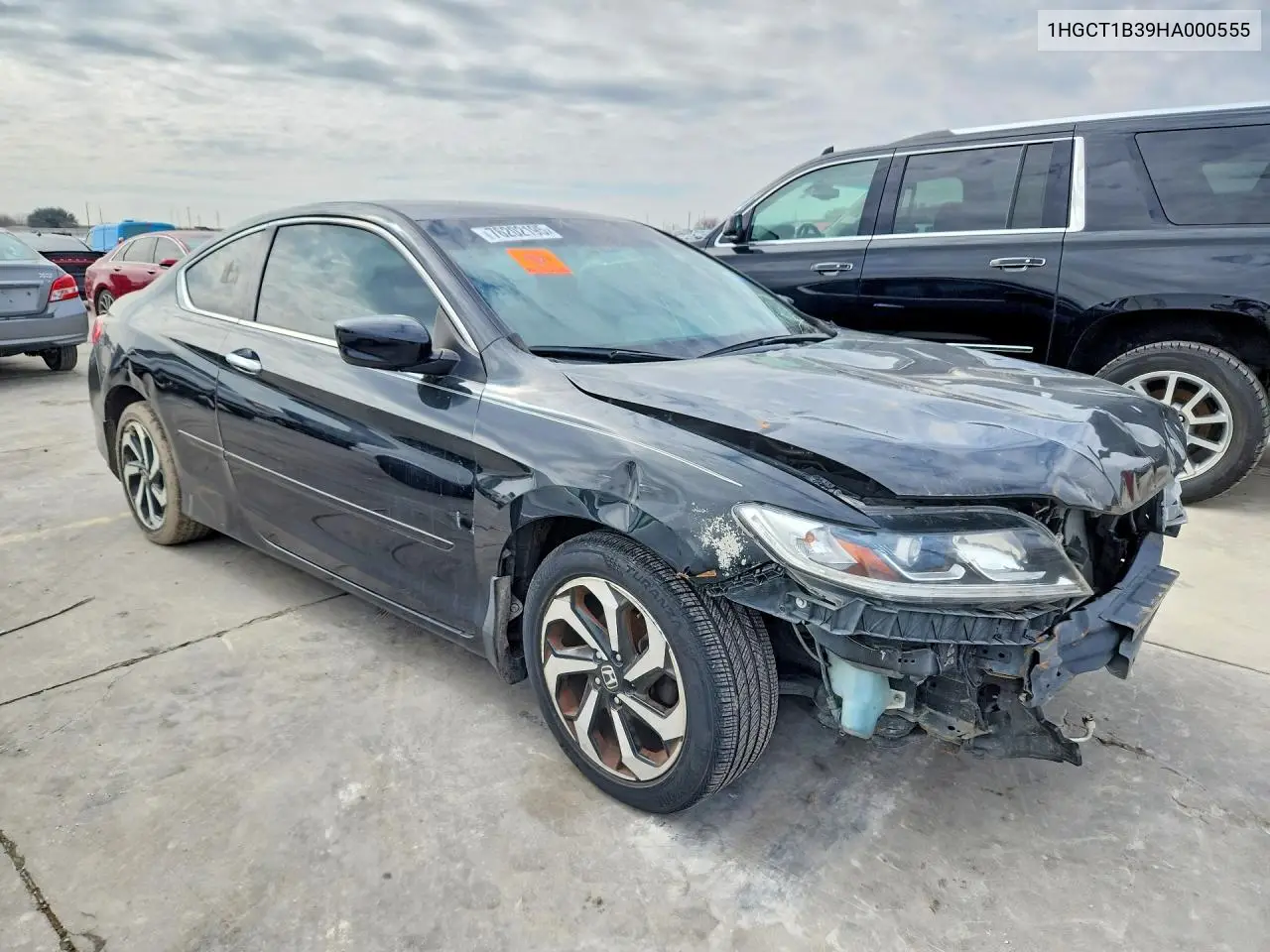 1HGCT1B39HA000555 2017 Honda Accord Lx-S