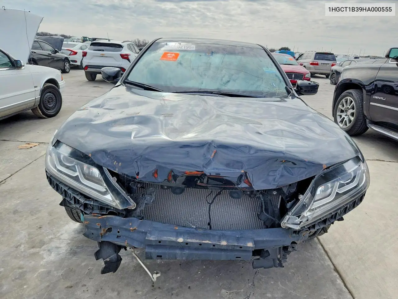 1HGCT1B39HA000555 2017 Honda Accord Lx-S