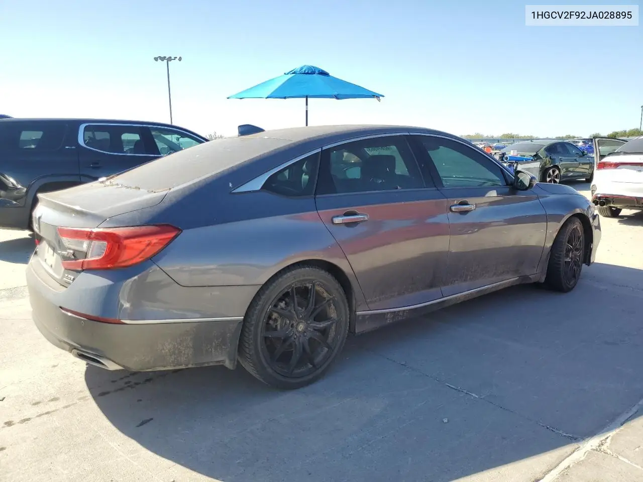 1HGCV2F92JA028895 2018 Honda Accord Touring