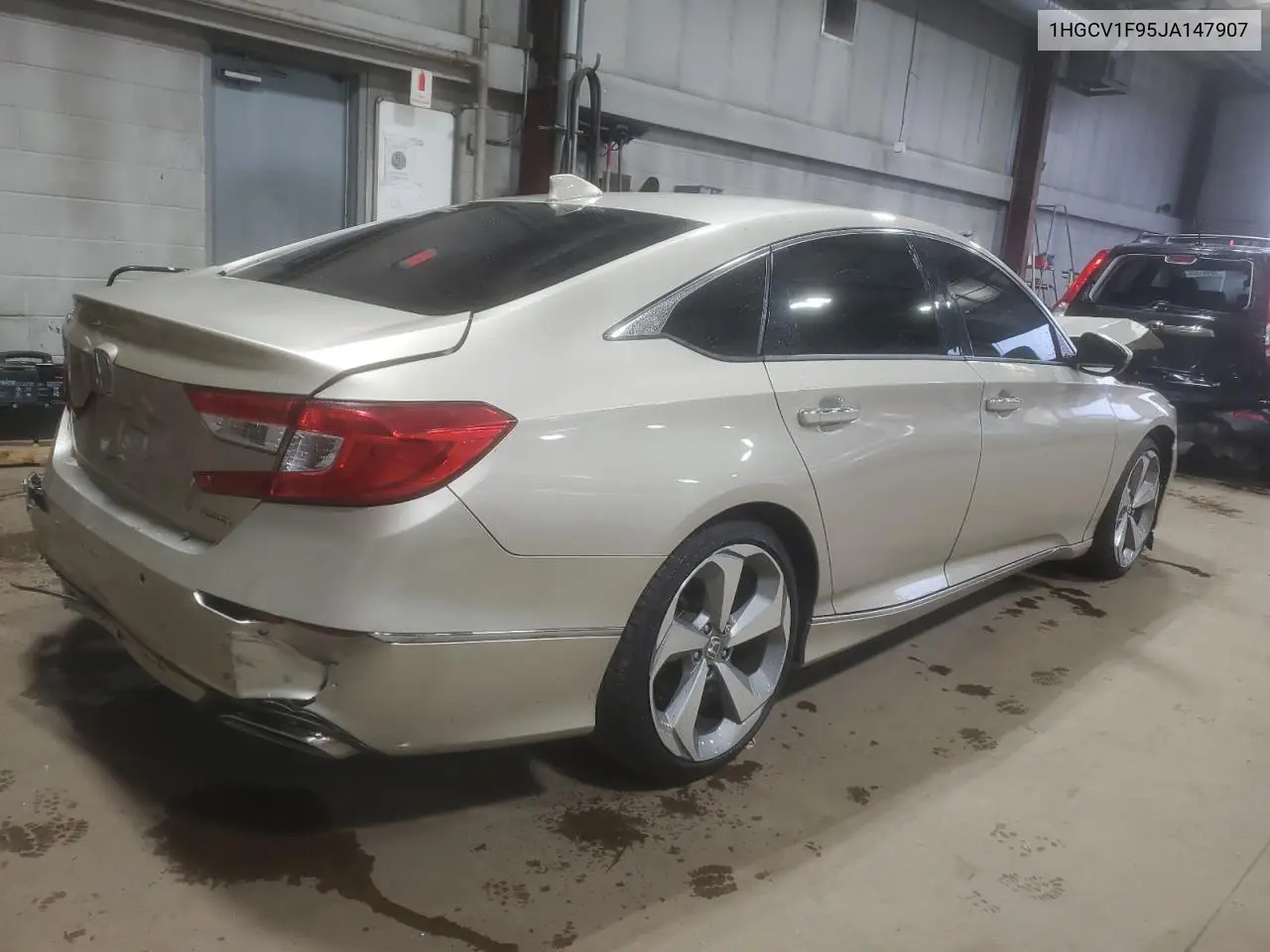 1HGCV1F95JA147907 2018 Honda Accord Touring