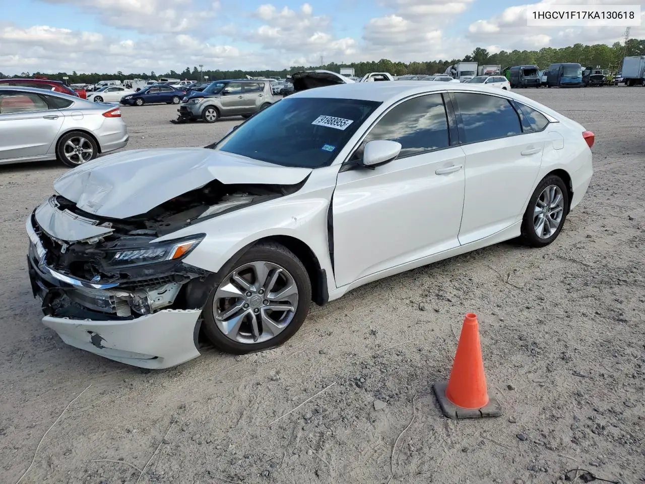 1HGCV1F17KA130618 2019 Honda Accord Lx