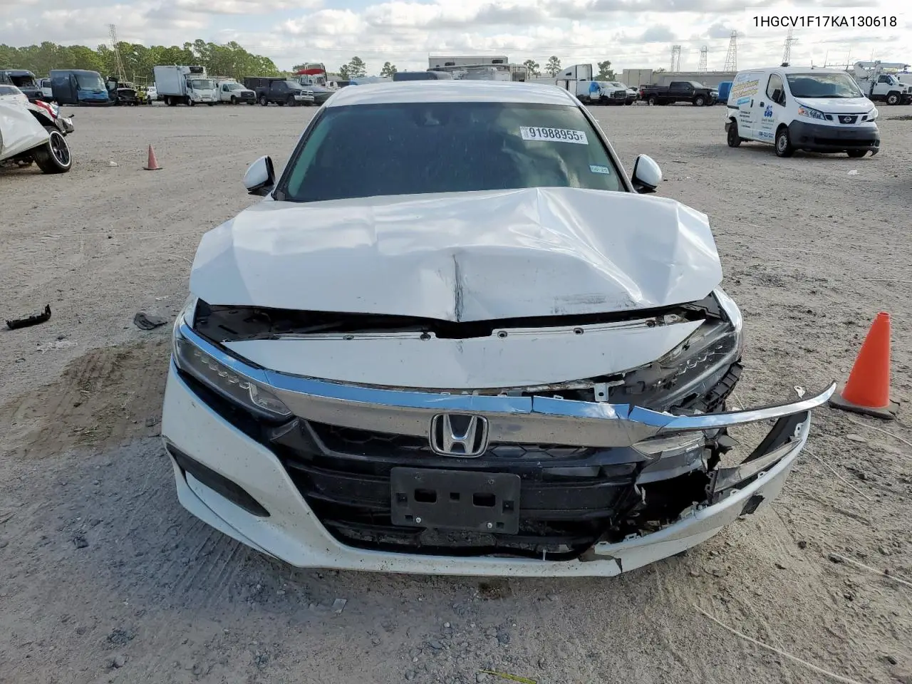 1HGCV1F17KA130618 2019 Honda Accord Lx