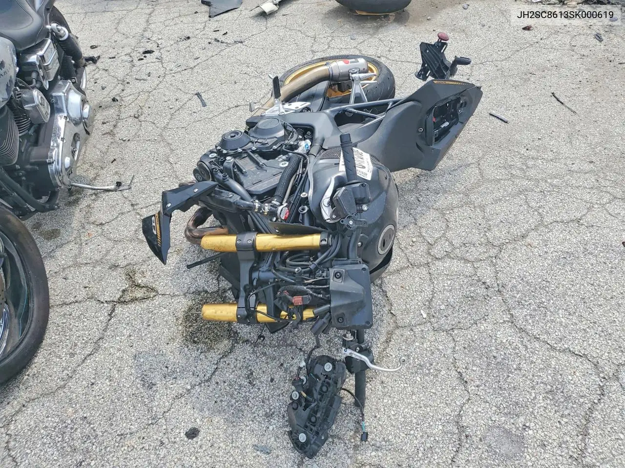 2025 Honda Cb1000 Sp VIN: JH2SC8613SK000619 Lot: 61703926