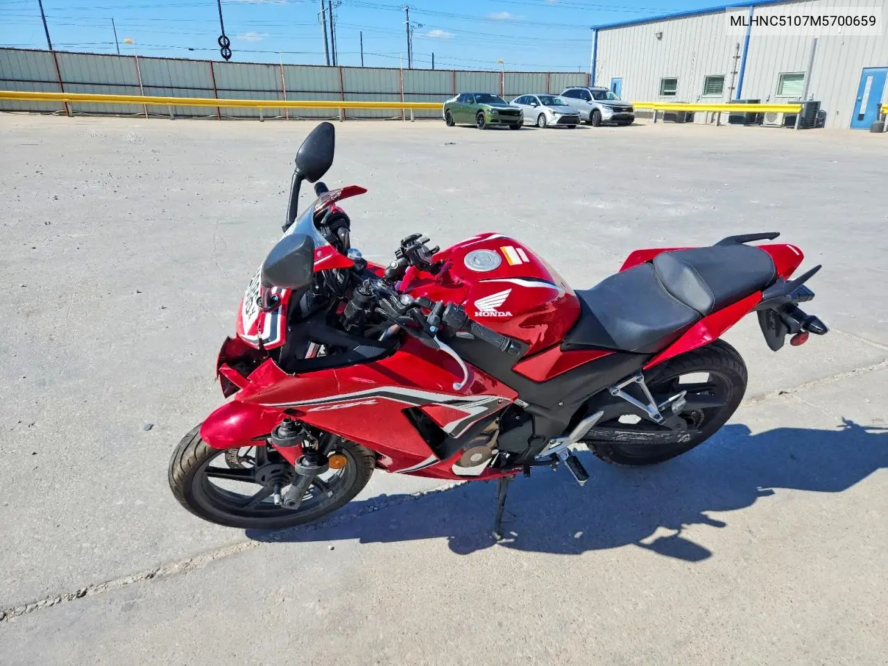 2021 Honda Cbr300 R VIN: MLHNC5107M5700659 Lot: 57114006