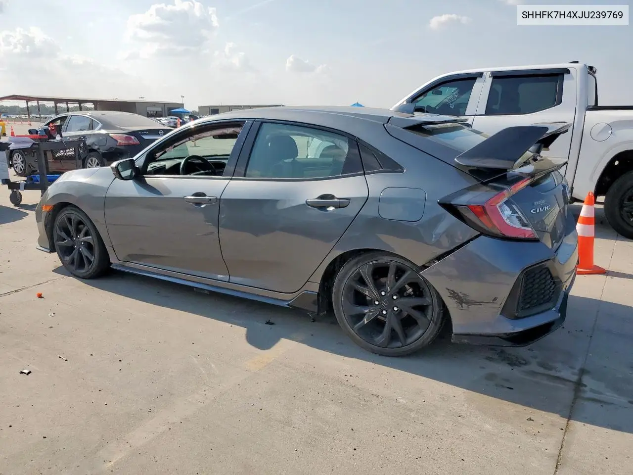 SHHFK7H4XJU239769 2018 Honda Civic Sport