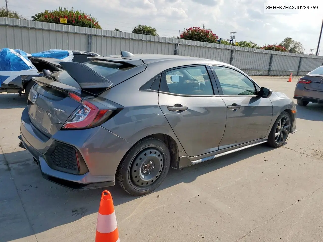 SHHFK7H4XJU239769 2018 Honda Civic Sport