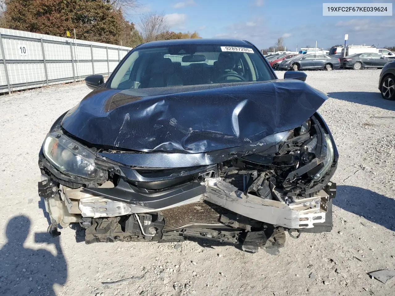 19XFC2F67KE039624 2019 Honda Civic Lx