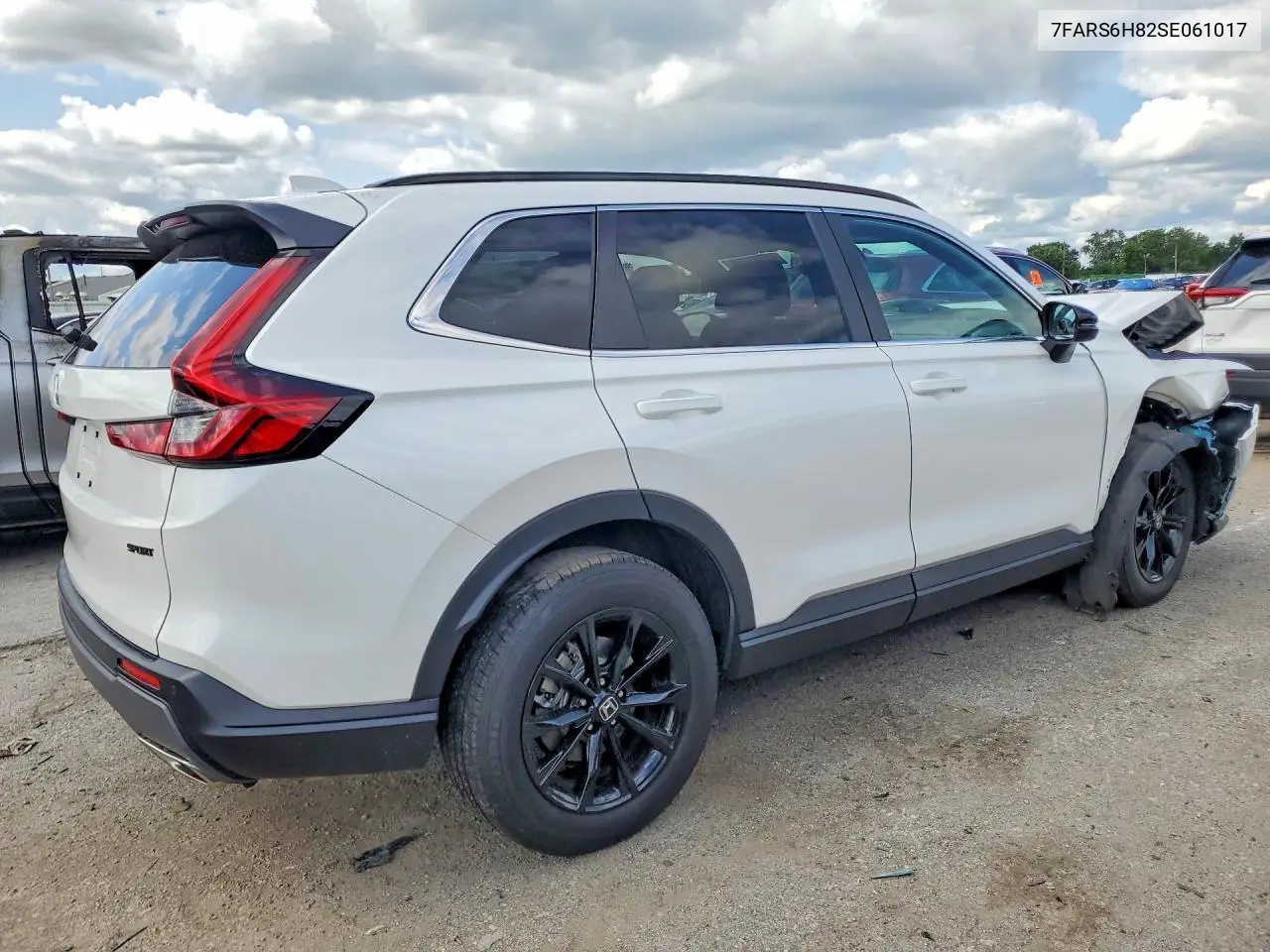 2025 Honda Cr-V Sport-L VIN: 7FARS6H82SE061017 Lot: 62037356