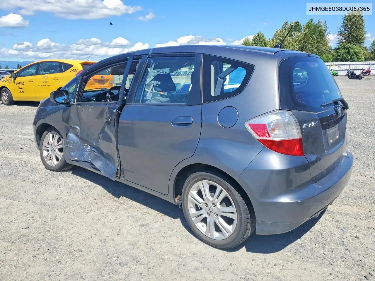 2013 Honda Fit VIN: JHMGE8G38DC067365 Lot: 57147556
