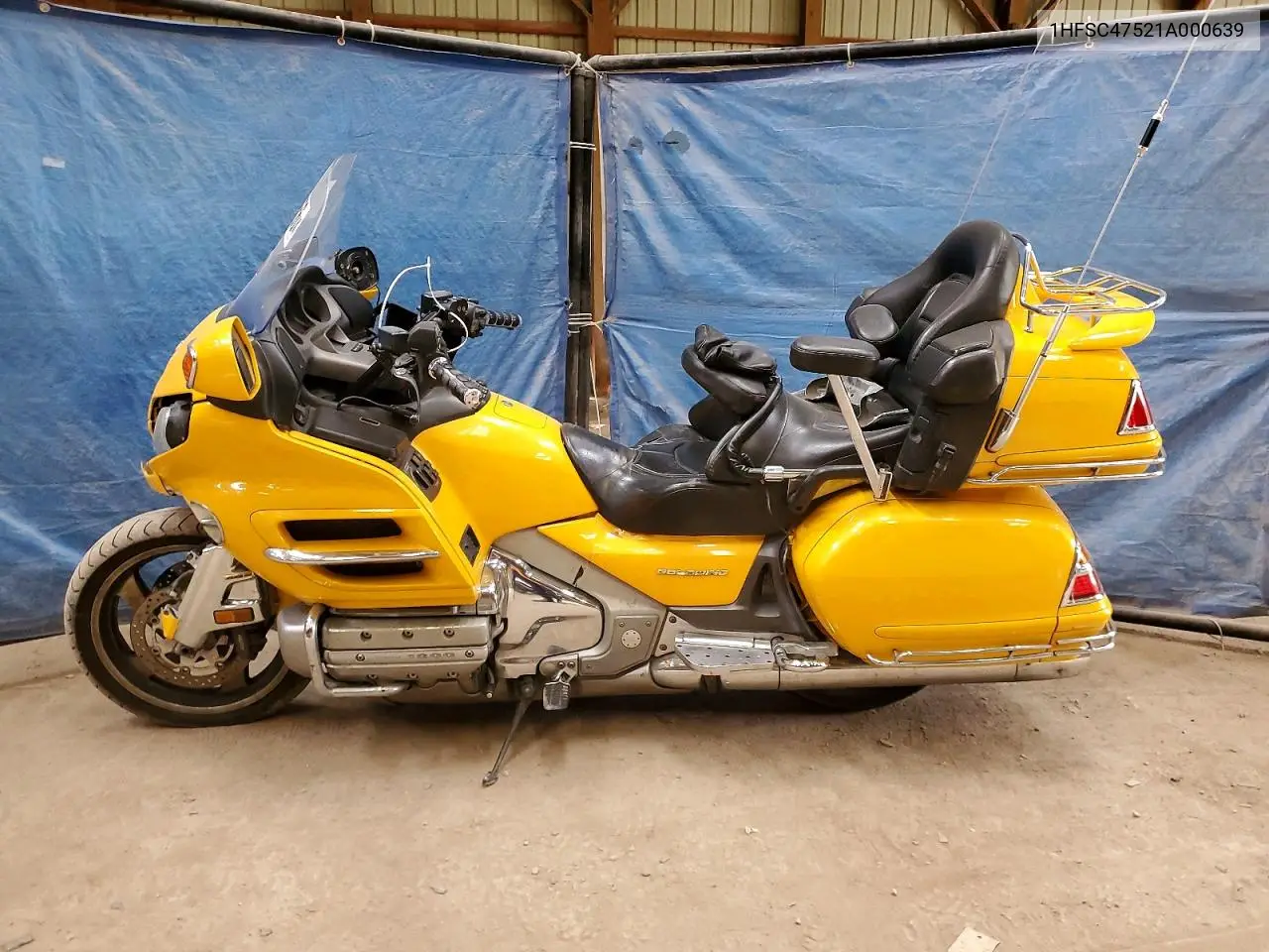 2001 Honda Gl1800 A VIN: 1HFSC47521A000639 Lot: 60114656