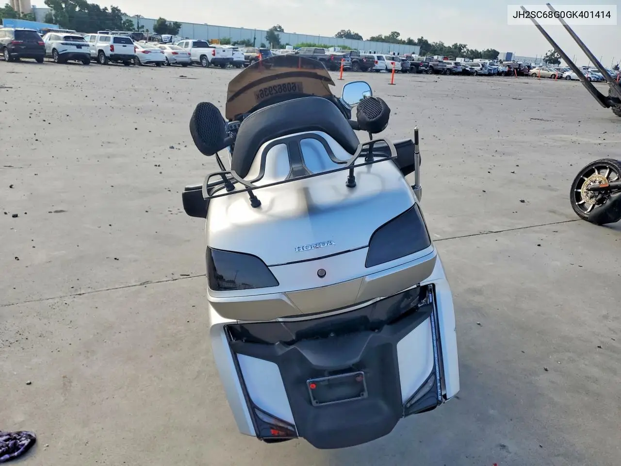 2016 Honda Gl1800 VIN: JH2SC68G0GK401414 Lot: 60862936